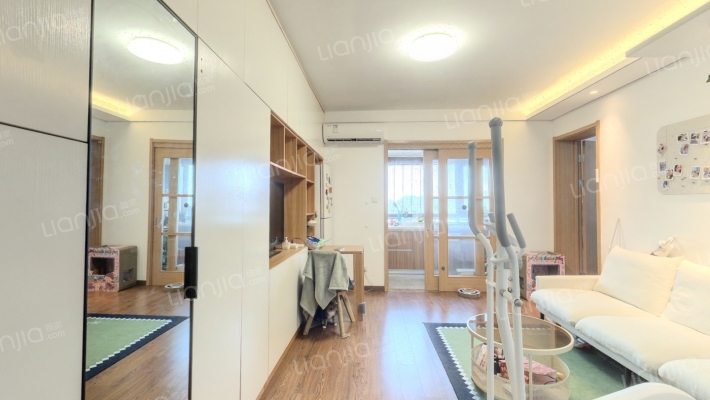 绿都锦苑二手房实景图