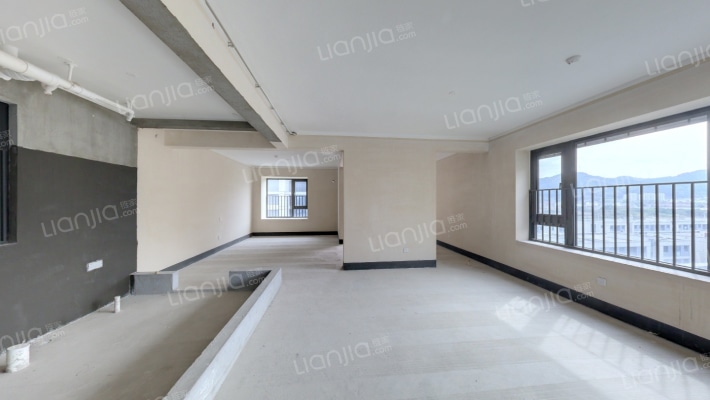 保利和光城樾二手房实景图