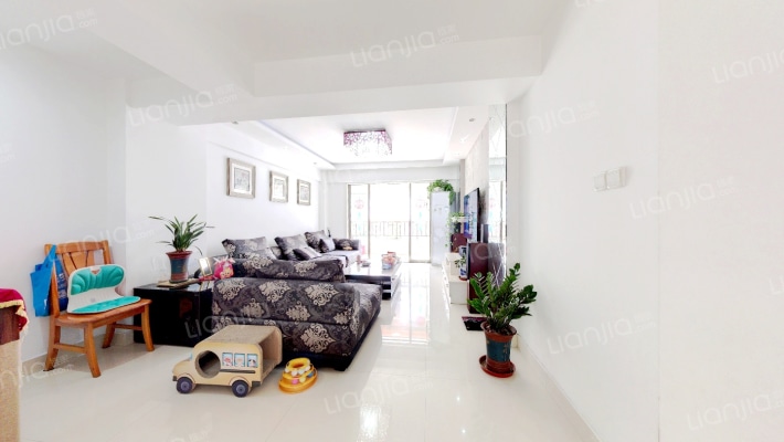 红森公寓二手房实景图