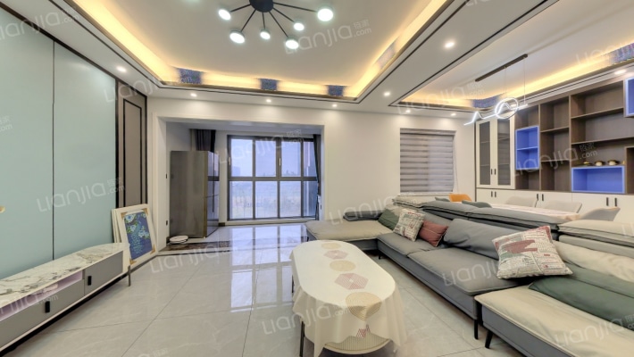 诚卓碧波豪庭二手房实景图