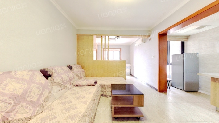 雅苑东方二手房实景图