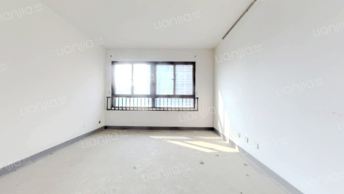 龙湖春江紫宸二手房实景图