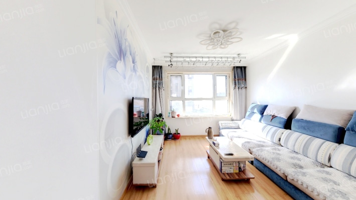 后现代橙二手房实景图