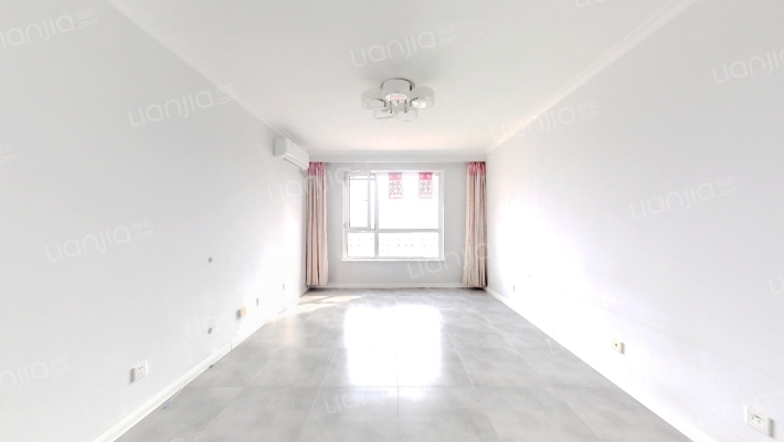 天物郁江溪岸二手房实景图