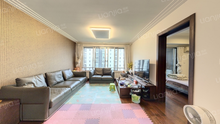 裕沁湖畔庭东区二手房实景图