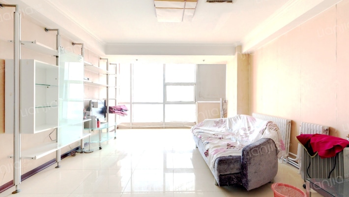 鸿霖大厦二手房实景图