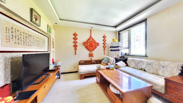 硕辉苑二手房实景图