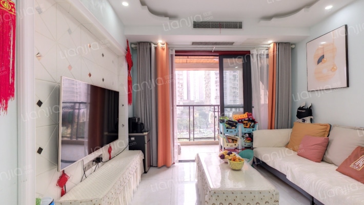 保利爱尚里尚美二手房实景图