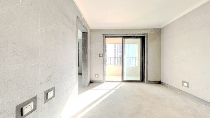 谦祥万华城华府二手房实景图