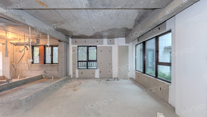 万科翡翠里凤栖二手房实景图