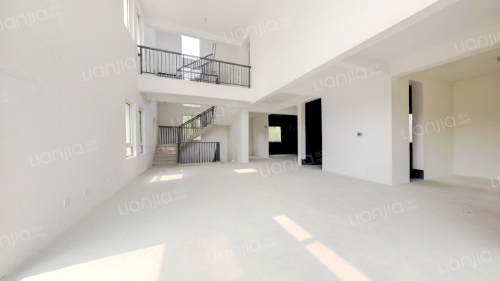 吉宝佘山御庭二手房实景图