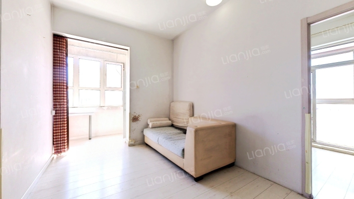 丽园B区二手房实景图