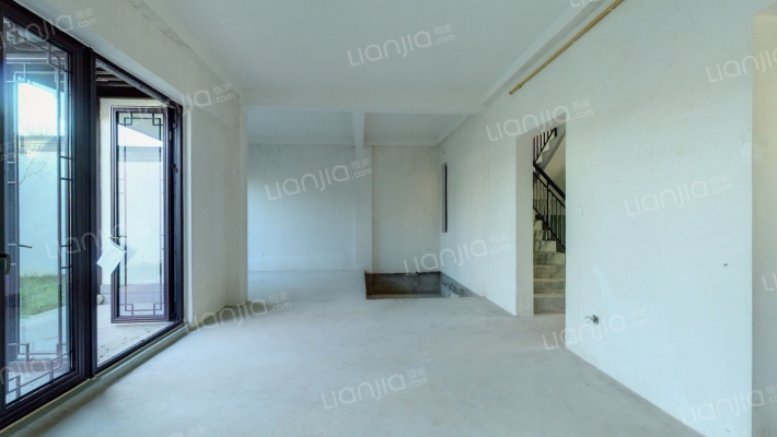 十里风荷二手房实景图