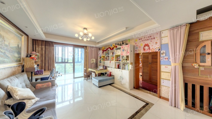 尚东国际名园（二期）二手房实景图