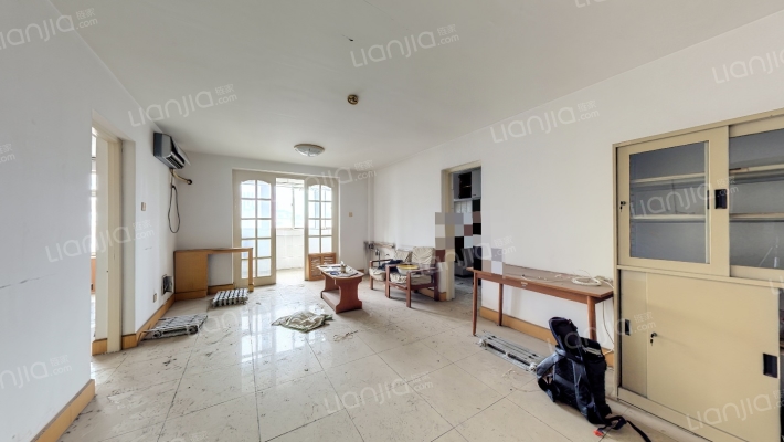 深蓝公寓二手房实景图