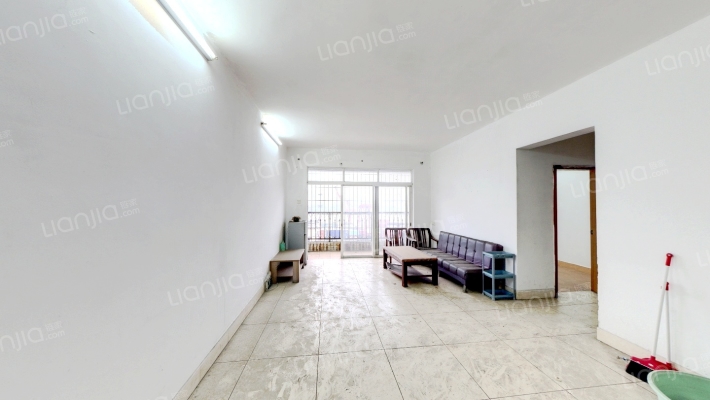 海诚名轩二手房实景图