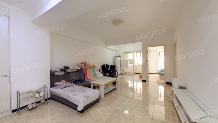 世纪广场小区二手房实景图