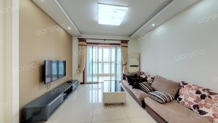 绿地翠谷勃朗廷岭上二手房实景图