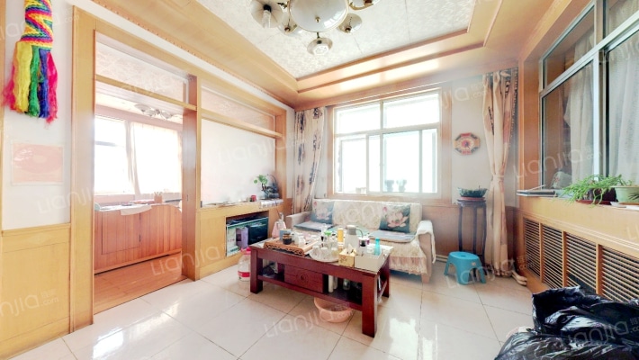 化工厂家属楼二手房实景图