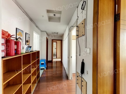 整租·莲花新村五区 4室1厅 南