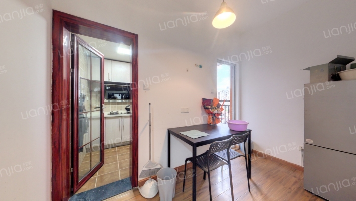 世茂锦绣长江四期二手房实景图