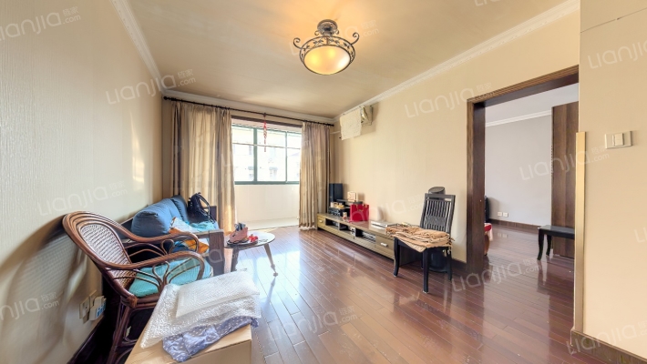 金虹苑小区二手房实景图