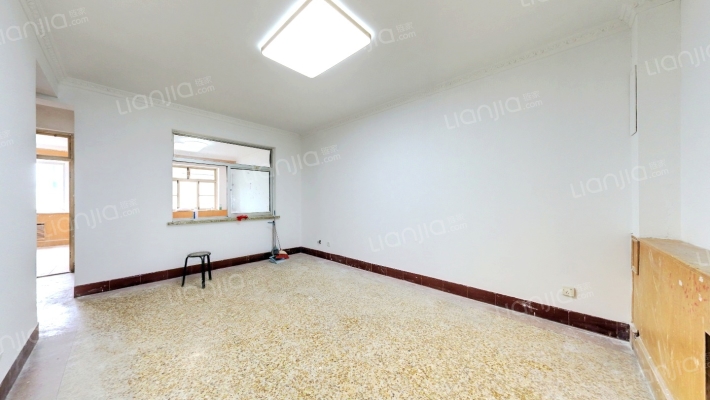 山医宿舍二手房实景图