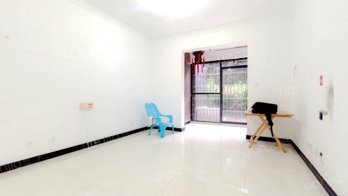 麦田国际社区二手房实景图