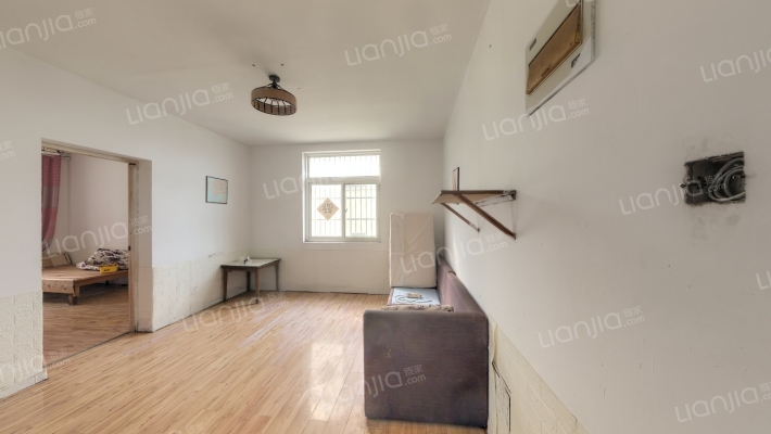 中心花园二手房实景图