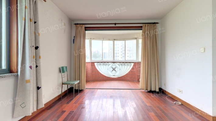 万里四季苑二手房实景图