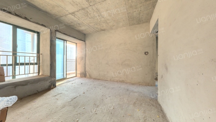 华彩公馆二手房实景图