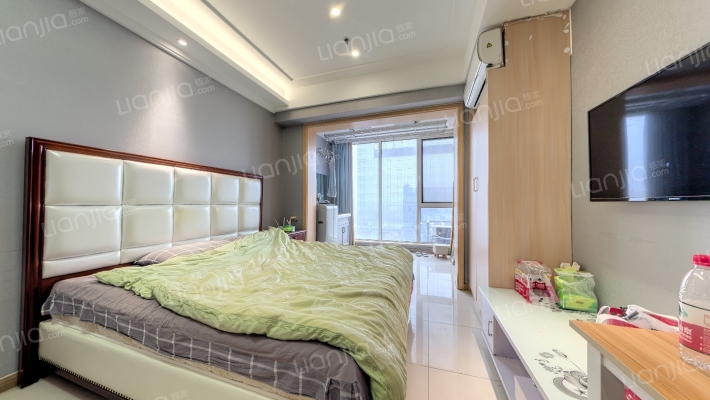 万达广场二手房实景图