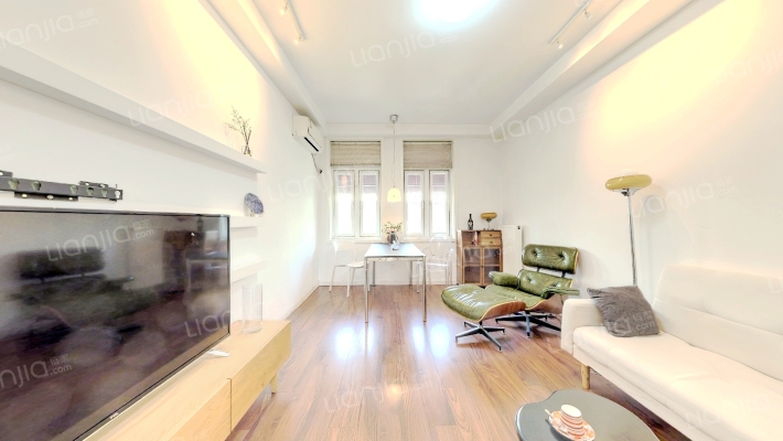 巴黎公寓二手房实景图