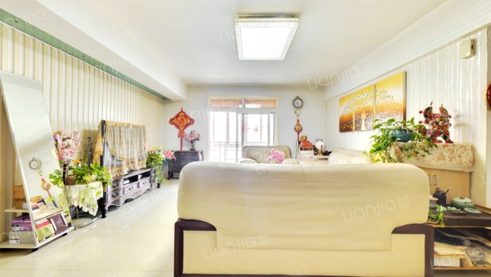 新南花园二手房实景图