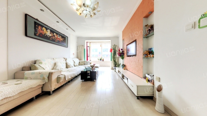 鸿雁小区二手房实景图