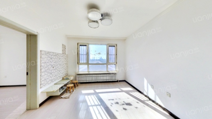 御龙逸城二期二手房实景图