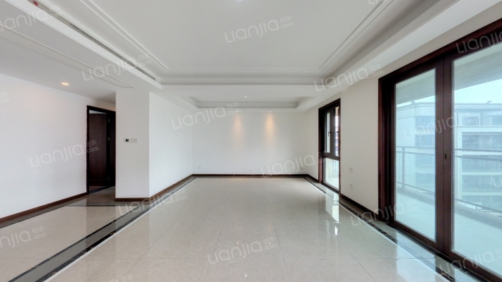 绿地新里城三期二手房实景图