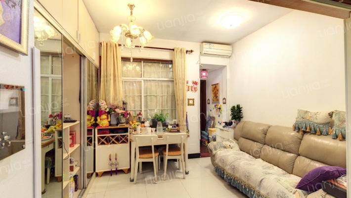 鸿泰八零二手房实景图