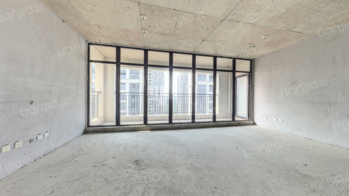 中铁诺德揽湖轩二手房实景图