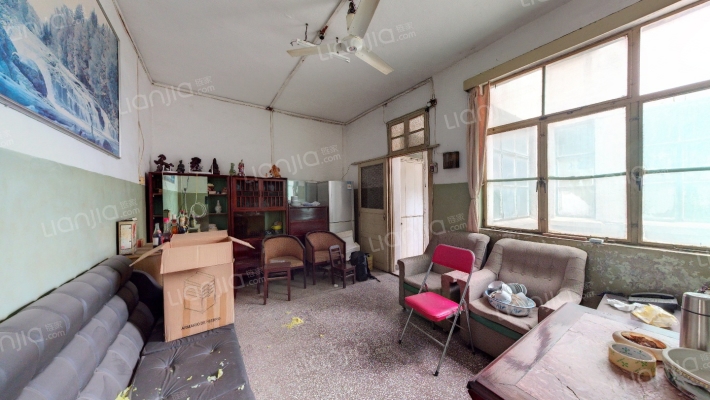 三经路林业局宿舍二手房实景图