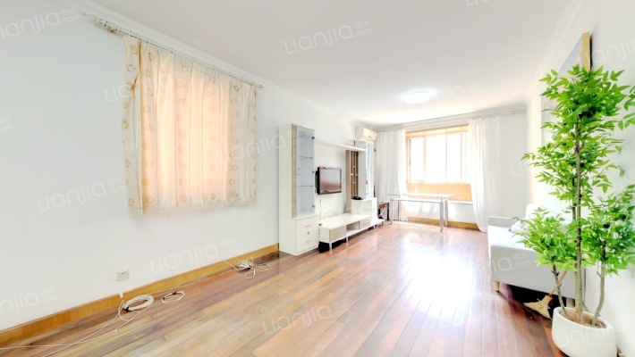 银都佳园二手房实景图