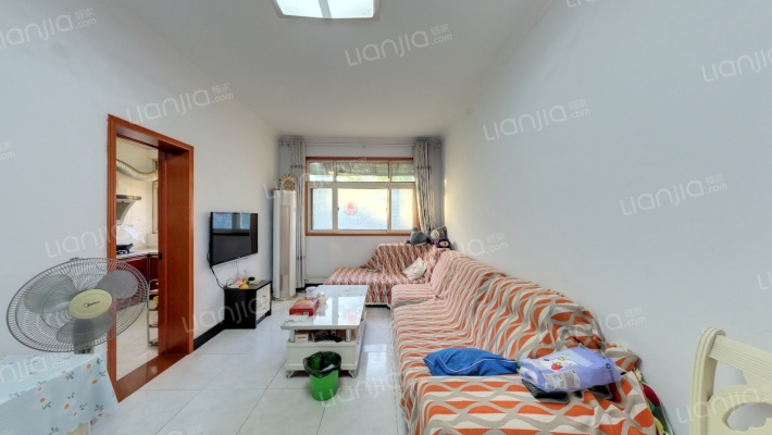 康泰路12号二手房实景图