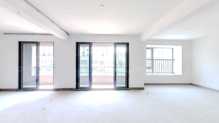 绿城·凤鸣云庐二手房实景图