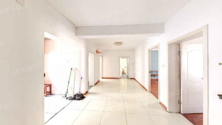 金塔新村二手房实景图