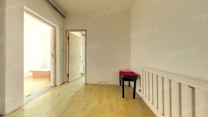 建大一期二手房实景图