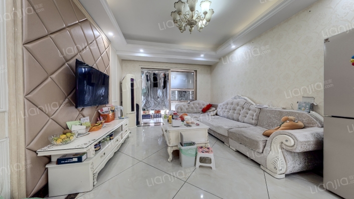 恒逸金榈湾二手房实景图