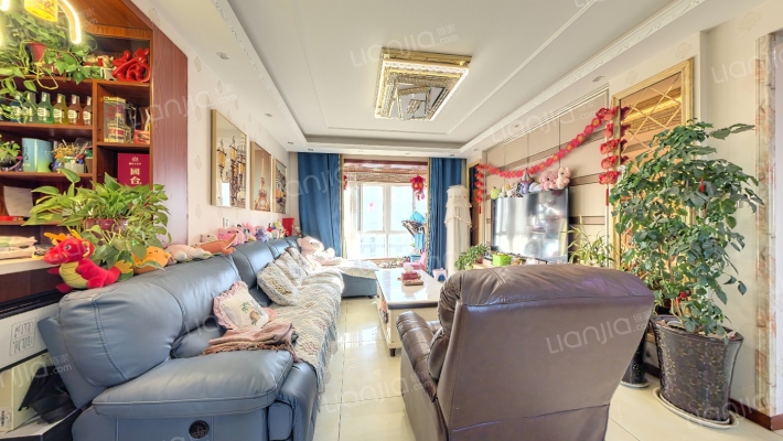 黎明风和庭院二手房实景图