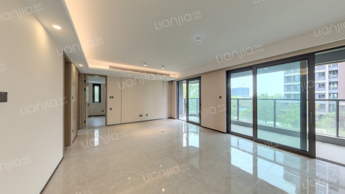 愉樾天成B地块二手房实景图