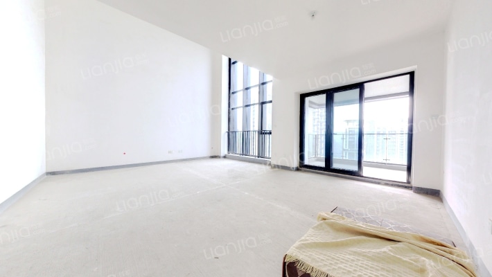 蔚蓝阁B区二手房实景图