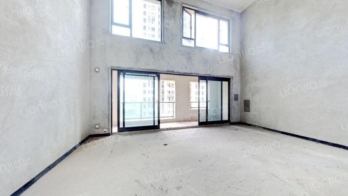 鲁能泰山7号七街区二手房实景图